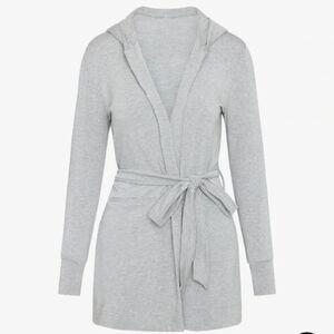 Commando Modern Lounge Size Medium Gray Hooded Belt Thumb Holes Cardigan Robe